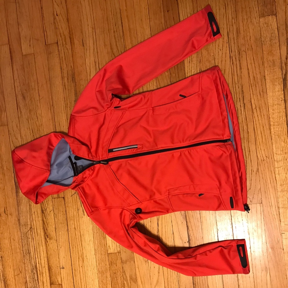 Brand new Black mountain isolated jacket size S